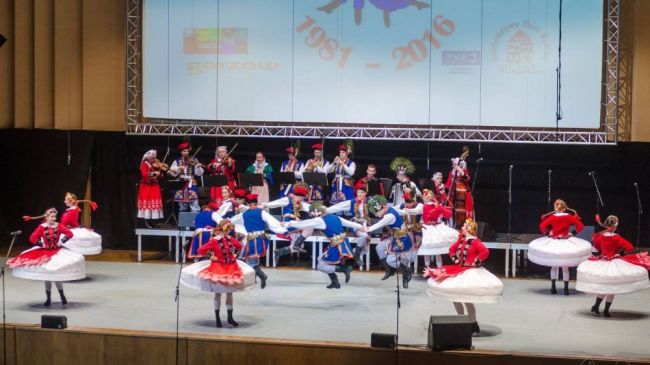 XXXV lat MG 2016
